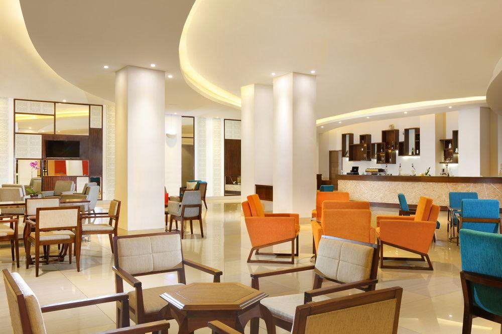 Four Points By Sheraton Makassar Exterior foto